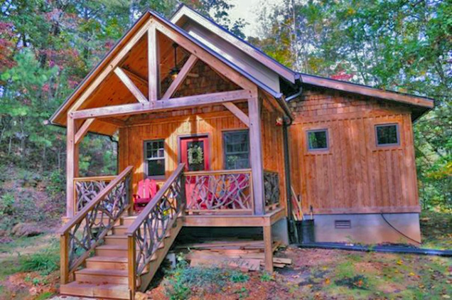 Illustration for article titled The 11 Best Tiny Houses You Can Buy on Amazon